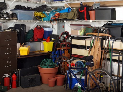 Safe disposal of builders waste on site